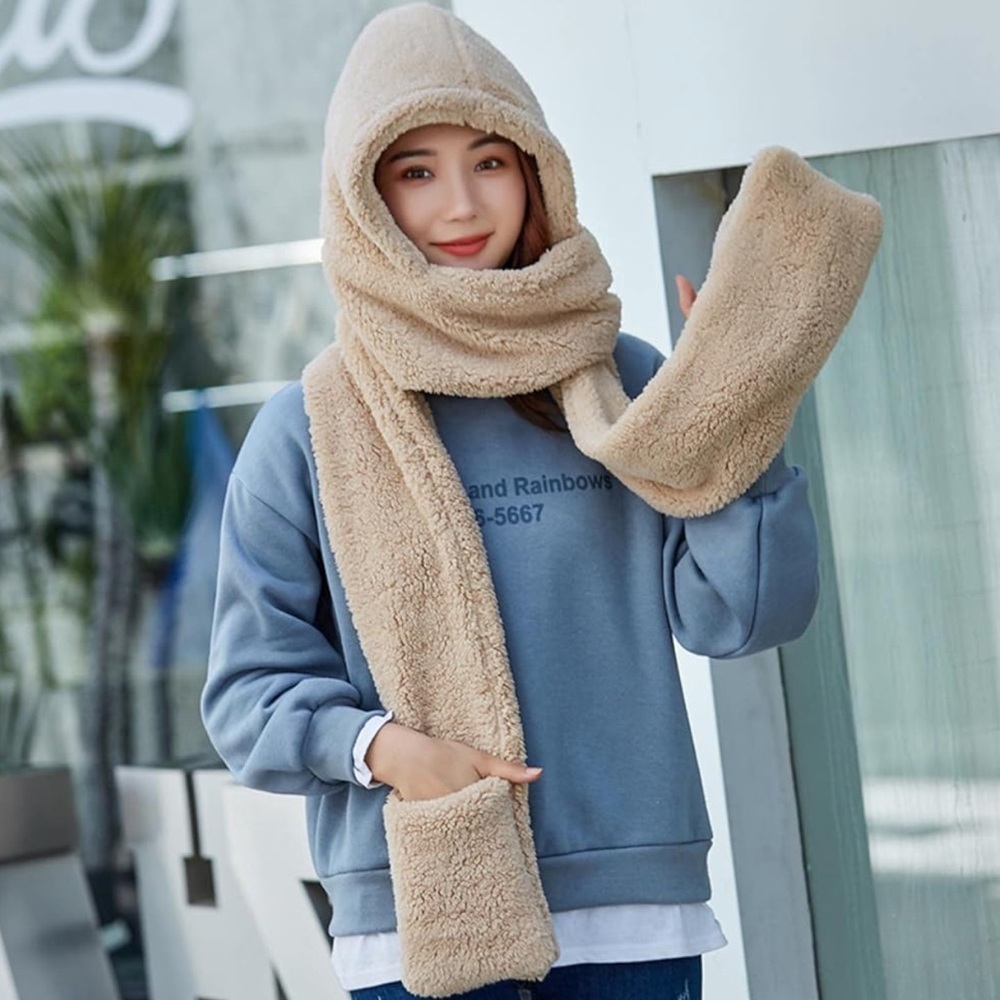 NEW• Cozy & Unique Tan Sherpa Hooded Scarf